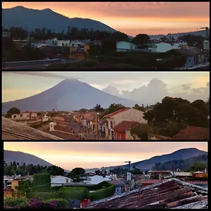 https://hotel-vista-al-cerro.guatemalaantiguahotels.com